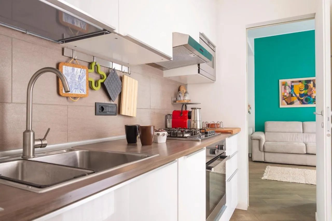 Apartment Milano Groovy Apartment, Bilocale Centro Milano